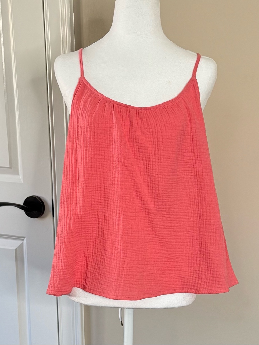 NWT Banana Republic Coral Tank Top